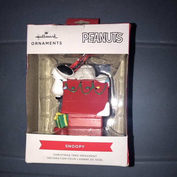 “PEANUTS” HALLMARK ORNAMENTS  BUNDLE (NEW)!! - Picture 4 of 14